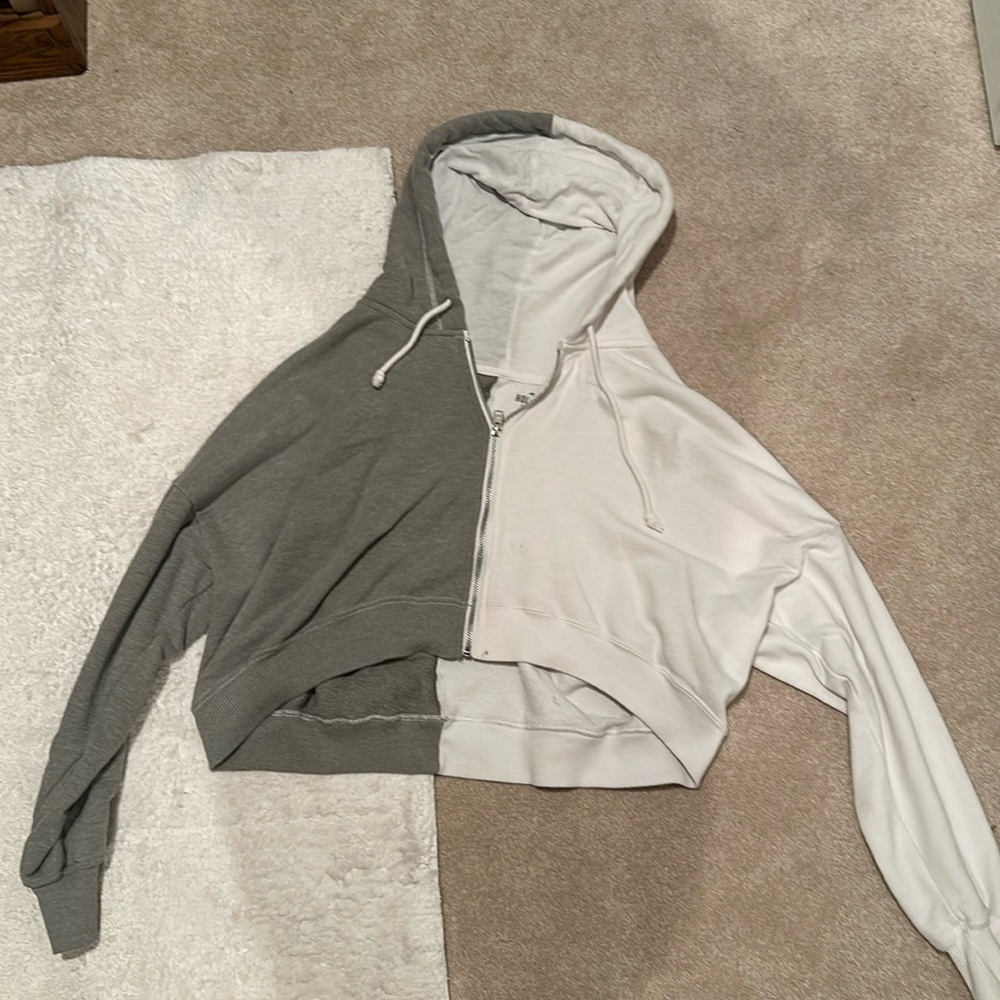 NWOT Hollister Cropped Split Zip Up Jacket